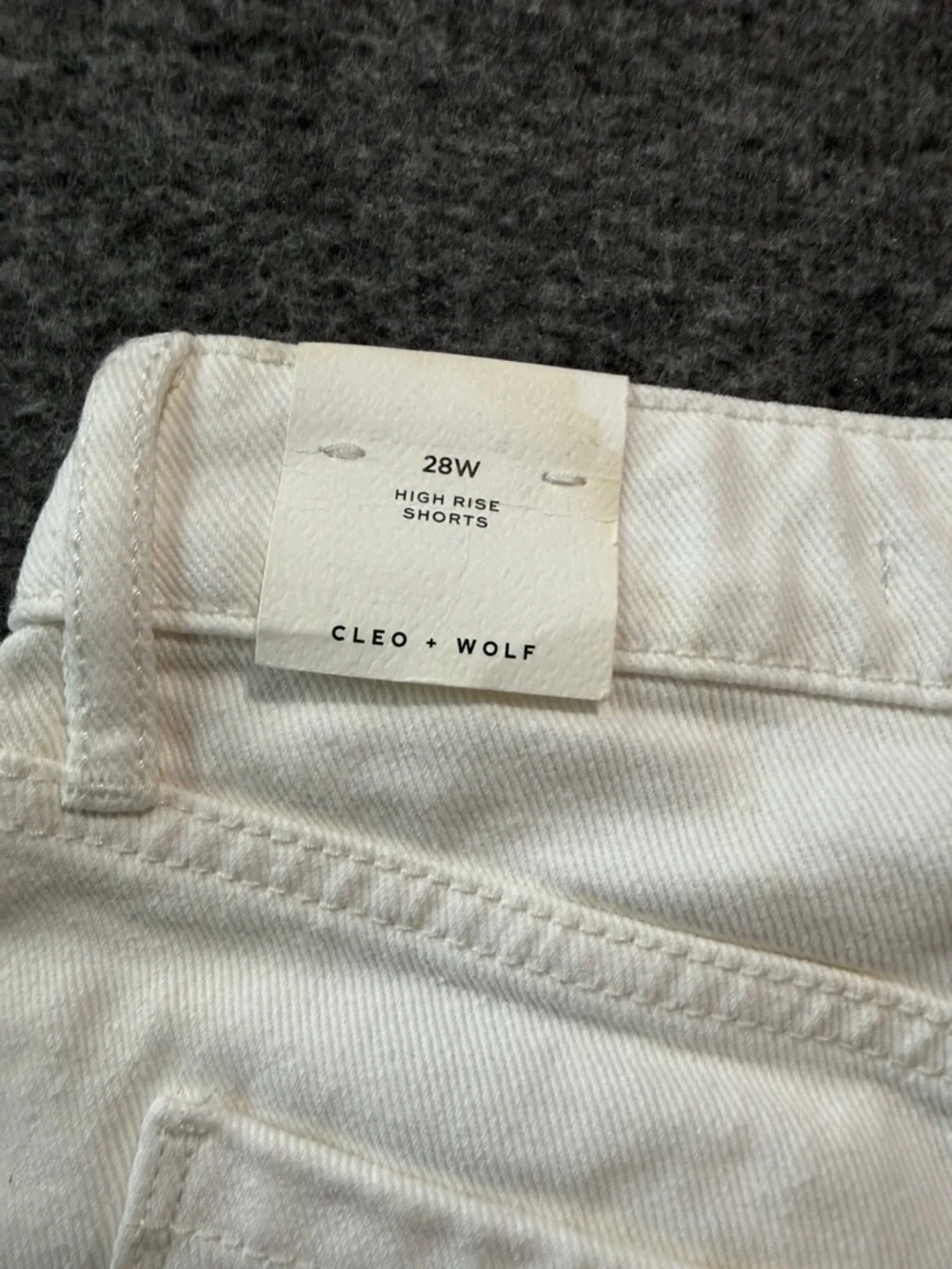 Cleo + Wolf White Distressed High-Rise Women’s Denim Shorts Size 28 Boot‎ Barn